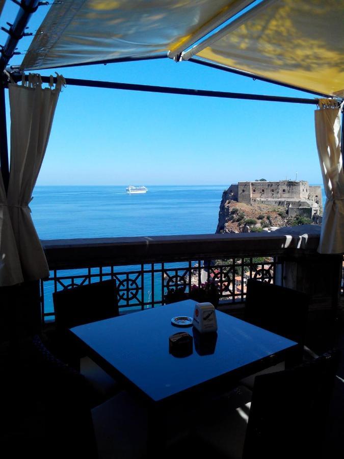 Scilla Sole Exterior foto